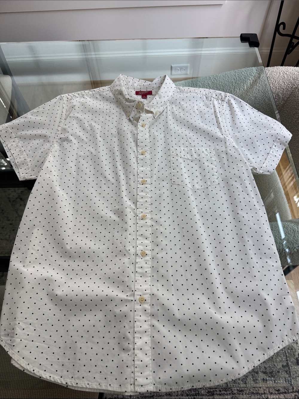 Arizona Jean Company White Short-Sleeve Button-Down with Black Dot Print